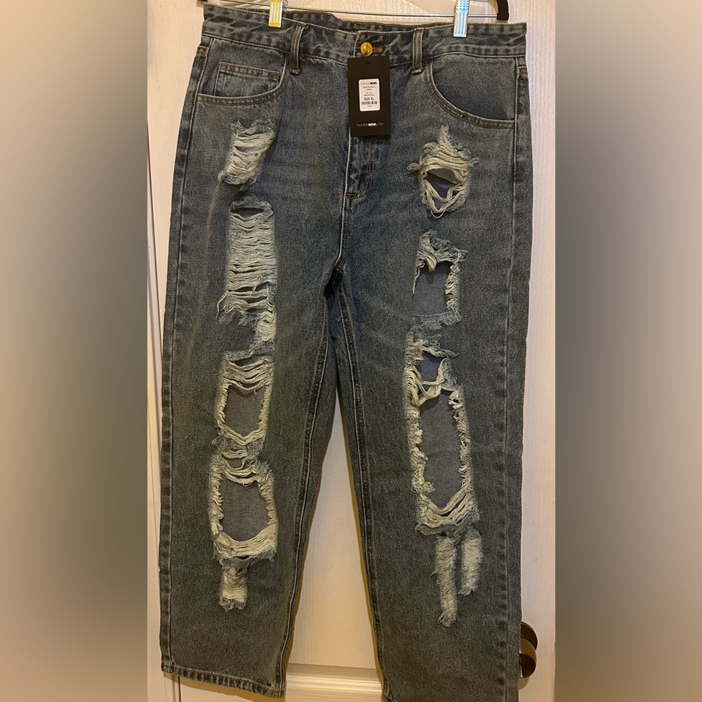 FasionNova Boyfriend jeans